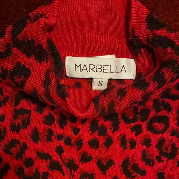 Sweater - Picture 2 of 2